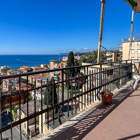 Grande Appartamento Vista Mare 瓦拉泽 外观 照片