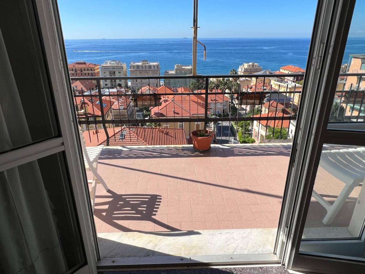 Grande Appartamento Vista Mare 瓦拉泽 外观 照片