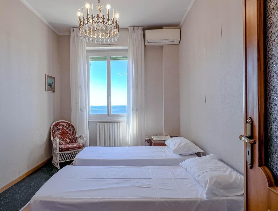 Grande Appartamento Vista Mare 瓦拉泽 外观 照片