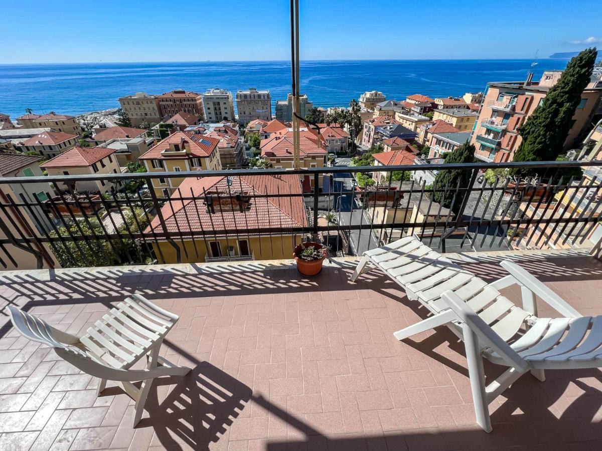 Grande Appartamento Vista Mare 瓦拉泽 外观 照片