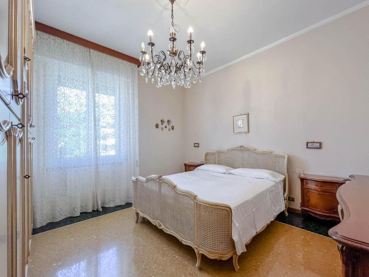 Grande Appartamento Vista Mare 瓦拉泽 外观 照片